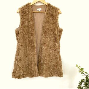 Charming Charlie faux fur vest, open  front